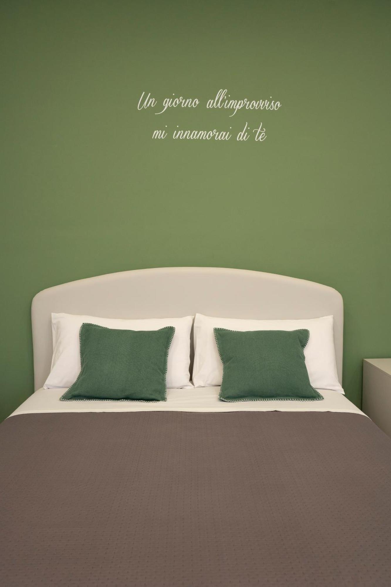 Fara's House Bed & Breakfast Napoli